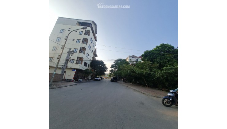   Bán Đất Vàng Thuận An 80m2 Mặt 7m Trục Lớn 3 Ô Tô Tránh Gần Khu Đô Thị Lớn. Lh 0989894845 